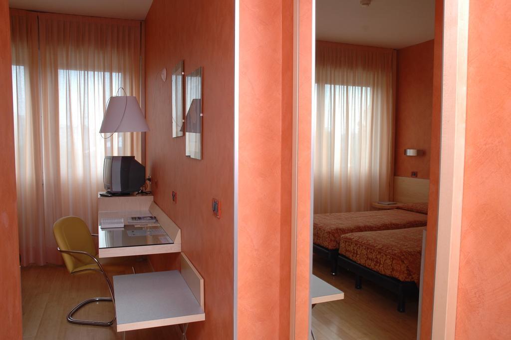 Hotel Alexandra Турин Экстерьер фото